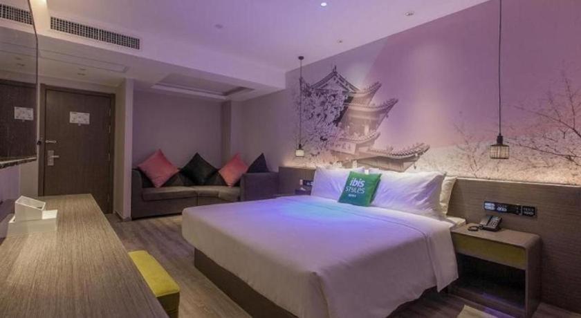 Ibis Styles Wuhan Optics Valley Square Hotel Dış mekan fotoğraf